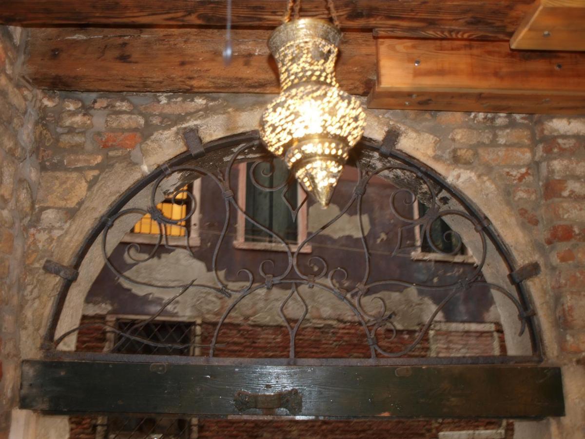 Al Pozzo Dei Scoacamini, 100 M From San Marco, Ground Floor Apartment เวนิส ภายนอก รูปภาพ