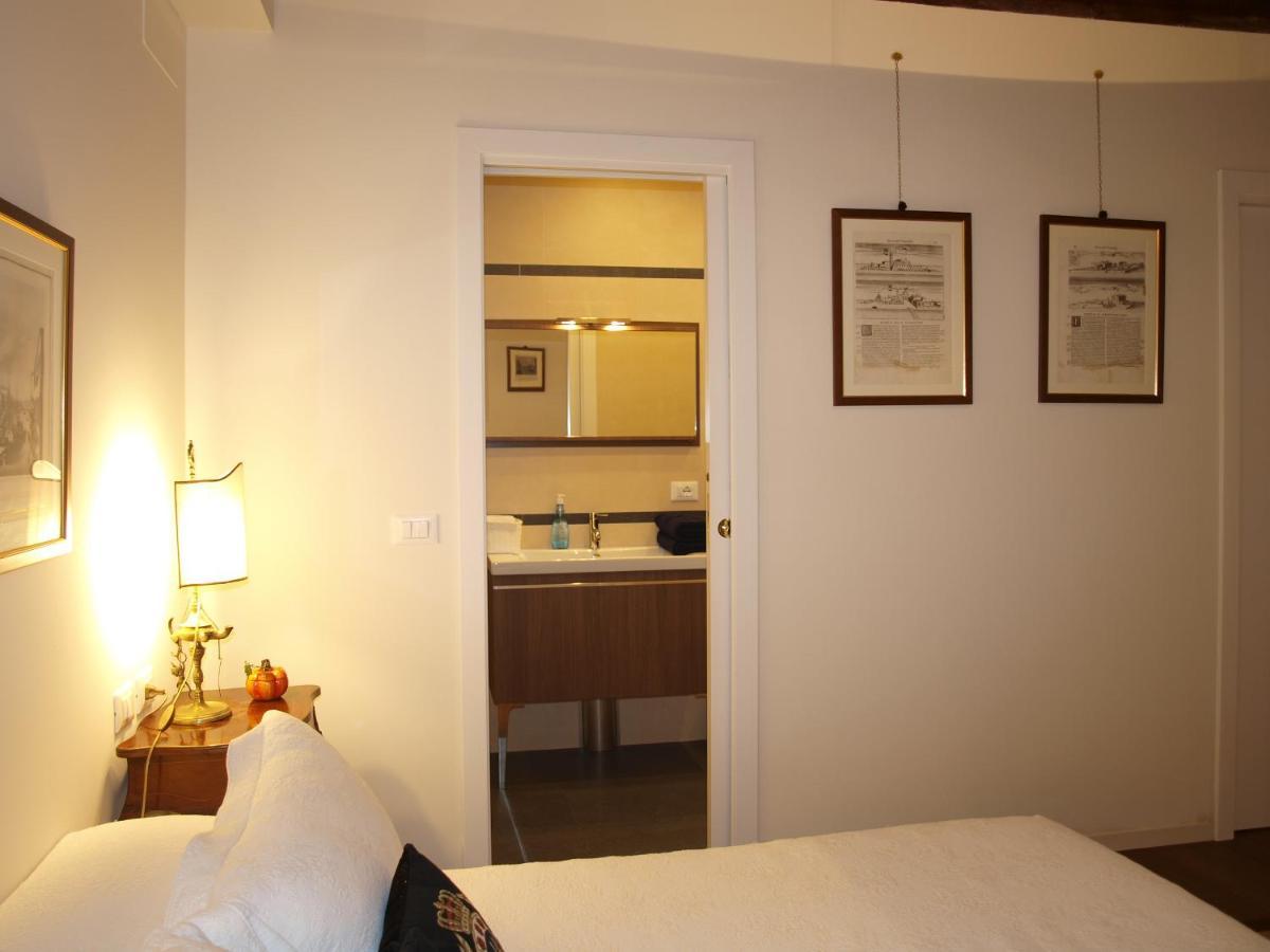 Al Pozzo Dei Scoacamini, 100 M From San Marco, Ground Floor Apartment เวนิส ภายนอก รูปภาพ
