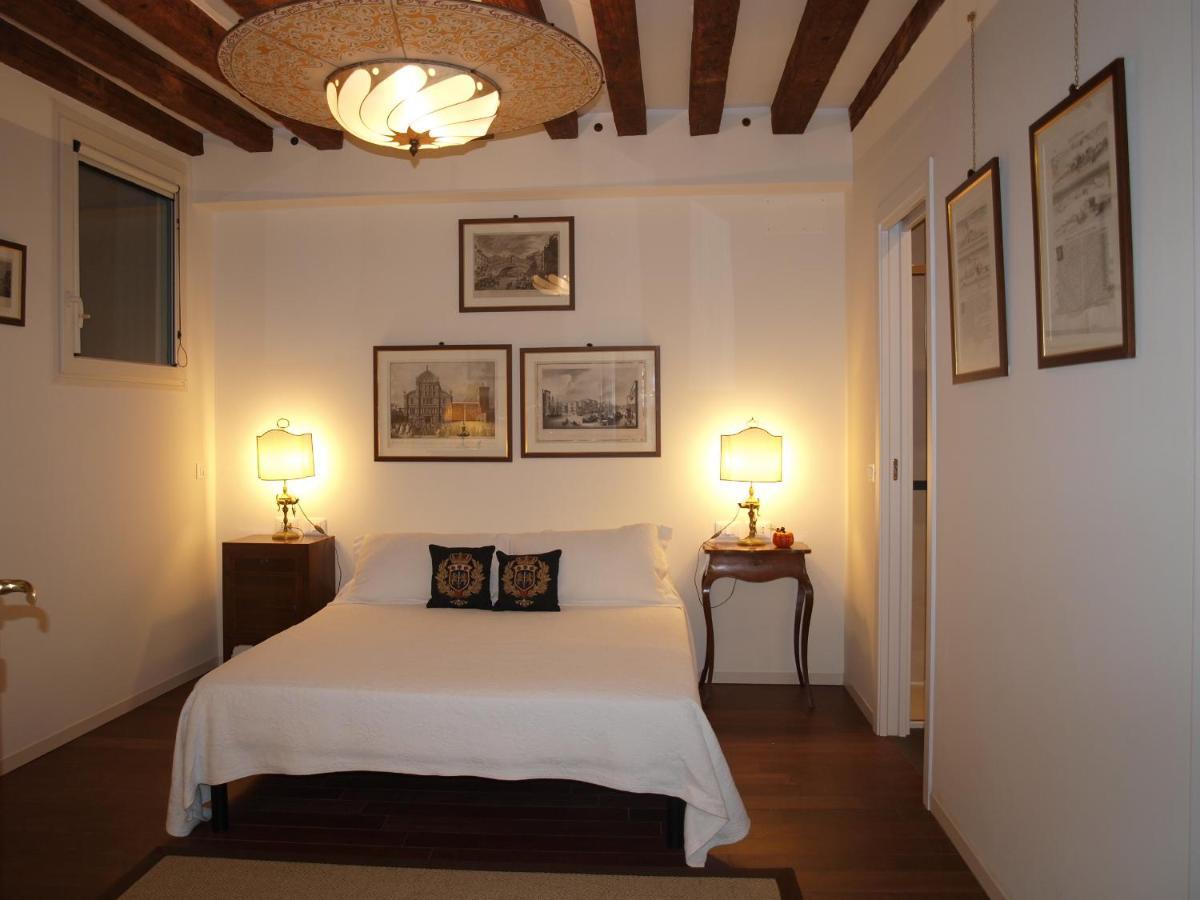 Al Pozzo Dei Scoacamini, 100 M From San Marco, Ground Floor Apartment เวนิส ภายนอก รูปภาพ