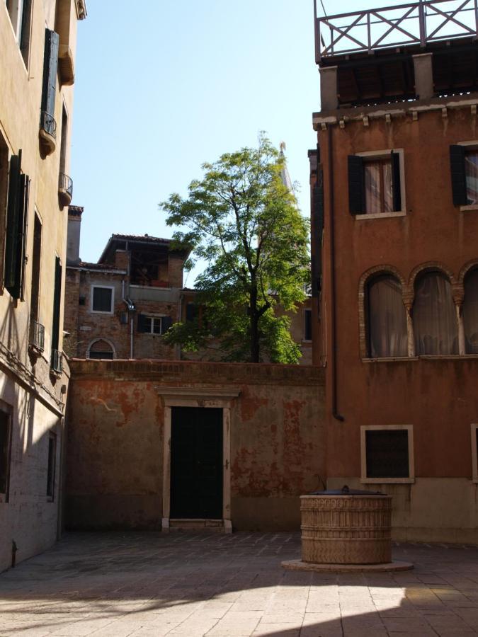 Al Pozzo Dei Scoacamini, 100 M From San Marco, Ground Floor Apartment เวนิส ภายนอก รูปภาพ